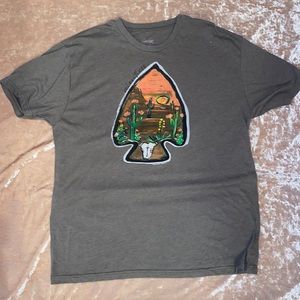 2XL arrowhead tshirt
